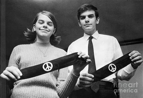 Students Hold Peace Arm Bands By Bettmann