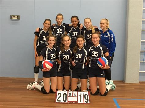 Meisjes C1 Kampioen Volleybal Vereniging Dinto Warmenhuizen