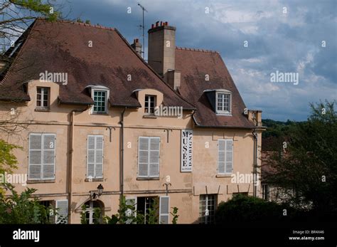 Auvers Sur Oise High Resolution Stock Photography And Images Alamy