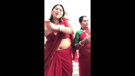 Nepali Aunty Navel Show Hot Dance Youtube