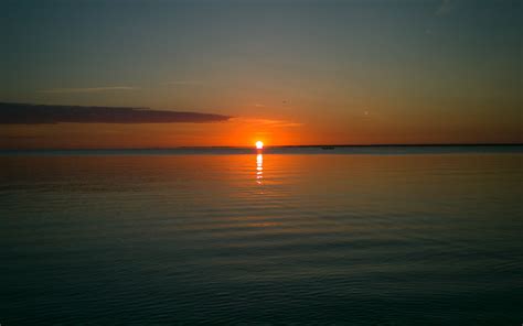 Download Wallpaper 3840x2400 Sunset Glare Sea Horizon 4k Ultra Hd 16