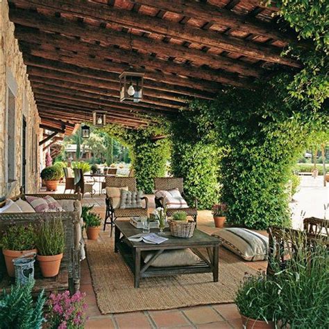 39 Charming Mediterranean Living Room Design