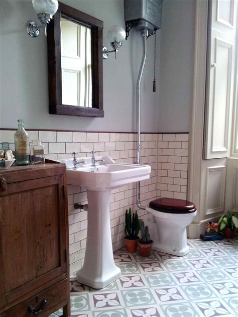10 Old Fashioned Bathroom Decor
