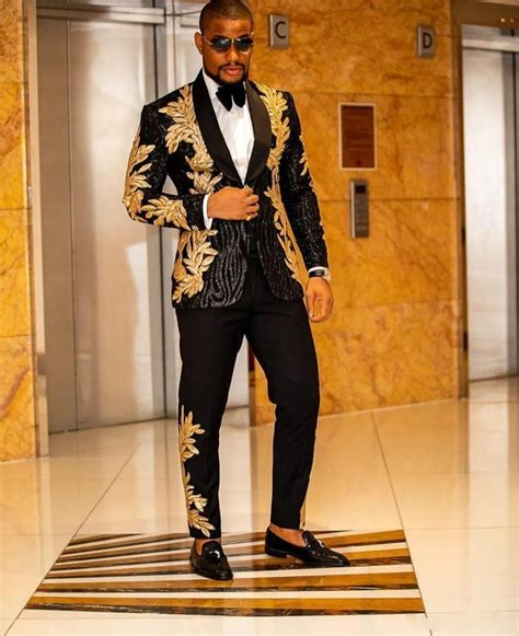 Black Mens Suit Two Pieces Sequins Embroidery Wedding Grooms Tuxedos
