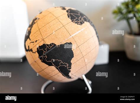 Equator Map Hi Res Stock Photography And Images Alamy