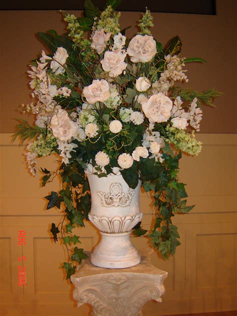 Simply Elegant Weddings- Flower Arrangements