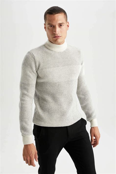 White MAN Slim Fit Half Turtleneck Sweater 2533367 DeFacto