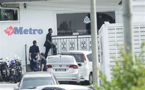 Balai polis dang wangi kaart Ambil keterangan anak Najib | Harian Metro