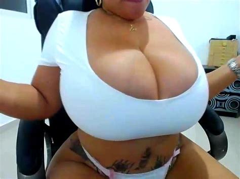 Watch Dominican Poison Shower Dominican Poison Tits Boobs Large Shower Natural Porn