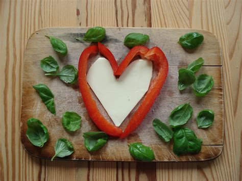 1 tabella per lo svezzamento da 4 a 6 mesi. Tabella Porzioni alimenti - Leomamma