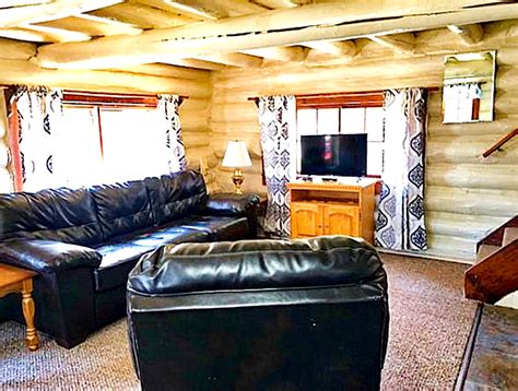 Log cabin with easy access to hiawatha trails. Log Cabin Rental near Pictured Rocks National Lakeshore ...