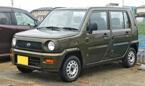 Daihatsu Naked