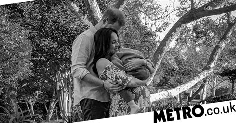 Prince Harry And Meghan Markle Release New Picture With Her Bump And Archie Metro News