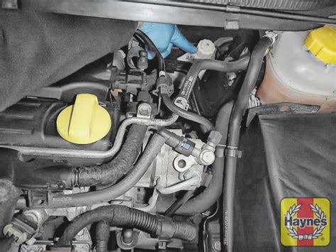 When you turn your steering wheel, the power steering pump pulls fluid from the reservoir, and sends it to the rack and pinion steering gear, where. Vauxhall Zafira (2005 - 2009) 2.2 16v SRi - Checking ...