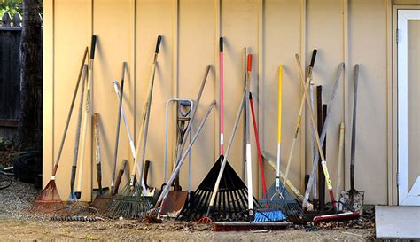 4 Hand Tools That Can Benefit Your Farm Hobby Farms