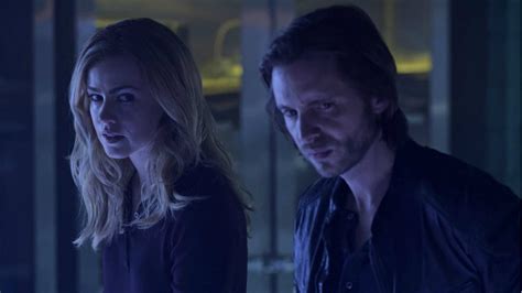 Watch the original movie 12 monkeys on which this show is based. 12 Monkeys Series Finale Review: "The Beginning Part 1 and ...