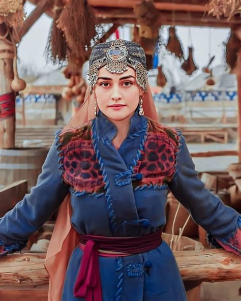 halima sultan halime sultan esra bilgic turkish clothing esra bilgic turkish women beautiful