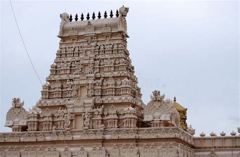 Indian Hindu Temple Stock Image Image Of Ancient Place 35068019
