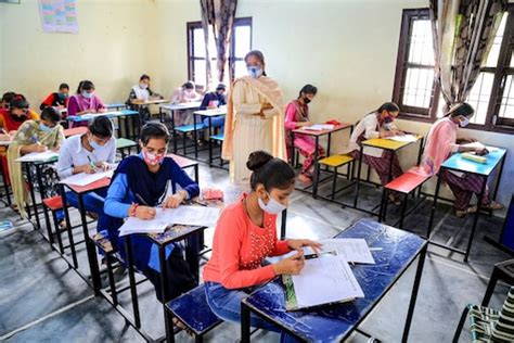 Government of karnataka, puc (10th) general examination results in 2021 will be released soon by the karnataka secondary education examination board. Karnataka SSLC Exams from July 19, Examinees to Get Free Rides in Govt Buses