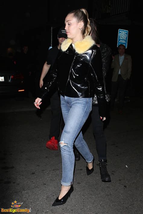 Miley Cyrus Leaves Tomtom Bar In West Hollywood 03 22 2019 Photo