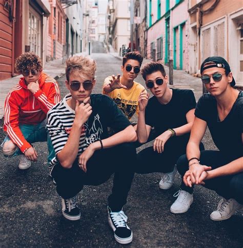 Why don't we is an american boy band consisting of jack avery, corbyn besson, zach herron, jonah marais, and daniel seavey. Why Don't We Photos (7 of 43) | Last.fm