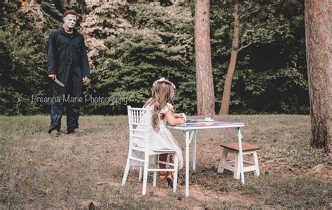Michael Myers Themed Halloween Shoot Is Cutest Creepiest Of 2020 Abc