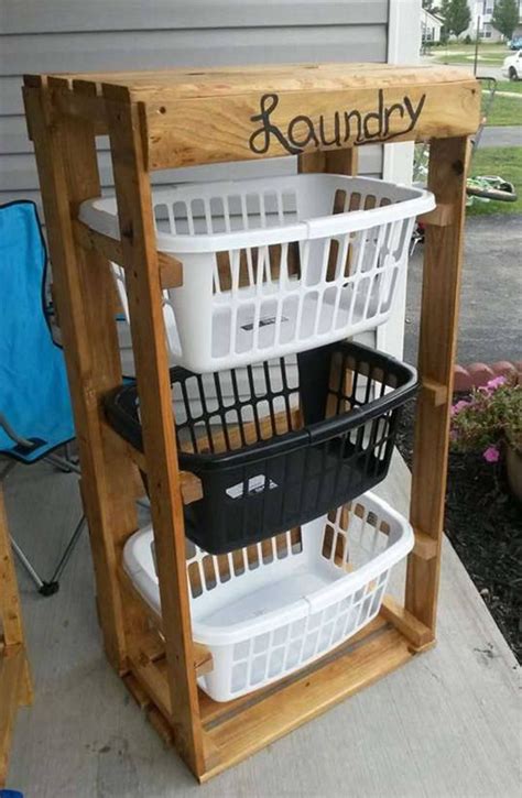 Turn Pallets Into A Laundry Basket Holderthese Are The Best Diy