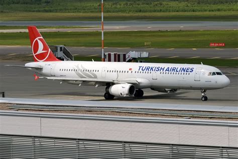 Turkish Airlines Fleet Airbus A321 200 Details And Pictures