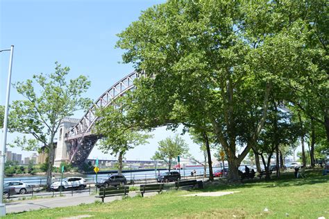 Astoria Queens Neighborhood Guide Including Where To Eat And Drink