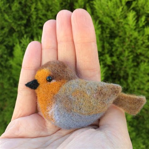 Robin Needle Felted Brooch Christmas Small Bird Pin Etsy