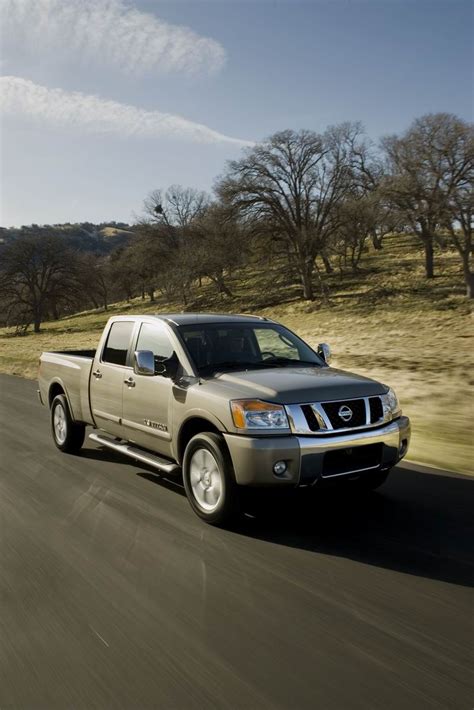 Nissan titan talk forum is a community for truck owners to discuss the titan cummins, warrior, midnight edition and more! 2010 Nissan Titan Crew Cab Photos | Nissanhelp.com