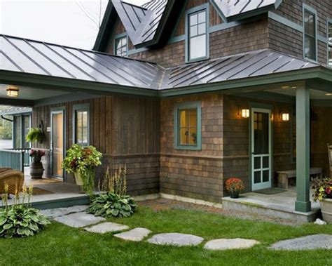 Selection of the perfect paint schemes. Exterior House Colors With Brown Roof | Houzz