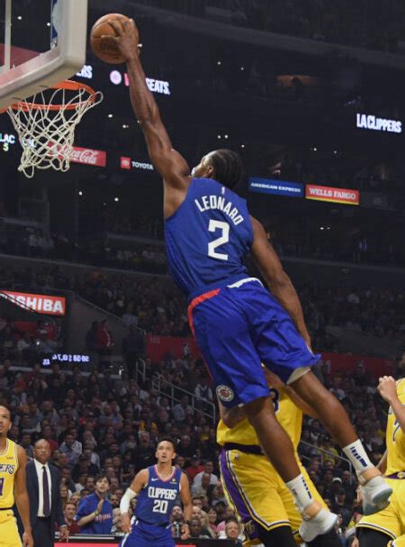 Jun 14, 2021 · kawhi leonard unleashes dunk of the playoffs at expense of derrick favors. What Pros Wear: : Kawhi Leonard Dominates LeBron James and ...