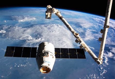 Spacexs Crs 12 Dragon Capsule Arrives At Space Station Spaceflight
