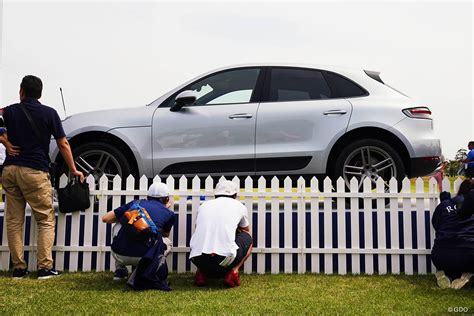 白パンツは点数が高いぞ100億点あげたい この股がいいんだうっすらと見えない黒い影がいい出汁とれてる あしくさそー ここ w のりんぐさんじゃ. 見えるの？ 2019年 ～全英への道～ミズノオープン at ザ ...