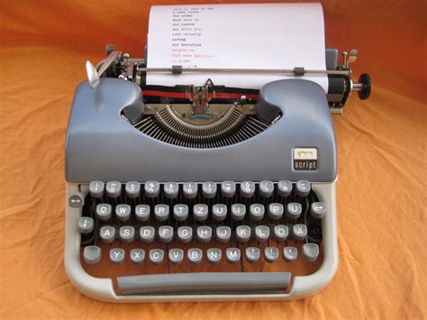 Portable Manual Typewriter