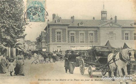 CPA FRANCE 78 "Rambouillet, la mairie et la place un jour de marché