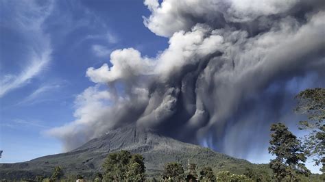 Indonesia Mount Sinabung Volcano Ejects New Hot Ash Disaster News