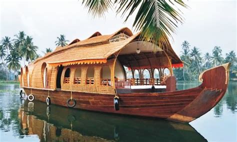 Kettuvallamhouseboats In Alleppey Kumarakom Houseboat Tour Backwater