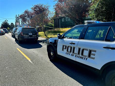Police: Woman in critical condition after Everett shooting | HeraldNet.com