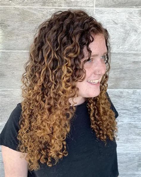 Prettiest Balayage Colors For Curly Hair Styledope