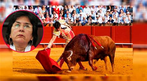 Frente al monumento nacional el presidente rodríguez echeverría al anunciar al país su equipo de gobierno el 18 de marzo de 1998 decía: Corrida de toros | Marianella Ledesma, presidenta de ...