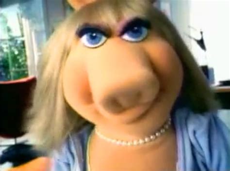 Miss Piggys Emotion Eyes Variants Muppet Wiki Fandom Miss Piggy