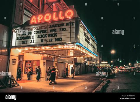 Legendary Apollo Theatre On 125th Street New York In The Heart Of