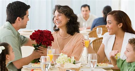 Valued at $14.99 the free flower delivery coupon can be used for same day floral delivery orders, or a delivery date in the future. Mother's Day flowers 2017: Best flower delivery deals from ...
