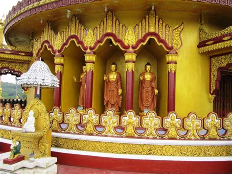 Eine solche „zuflucht suchten wandermönche während der regenzeit. Buddha Dhatu Jadi: Place of Peace and Power | The Asian ...