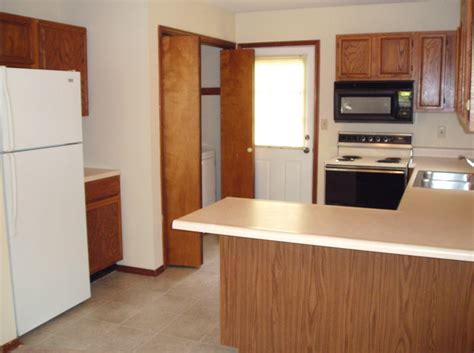 As of june 2021, the average apartment rent in downtown columbia is $899 for a studio, $1,180 for one bedroom, $1,085 for two bedrooms, and $2,105 for three bedrooms. Rock Quarry Village & Juniper Ridge Apartments - Columbia ...