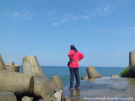 Di tempat itulah pantai laguna tersebut terbentuk. laguna pantai glagah | impianbocah