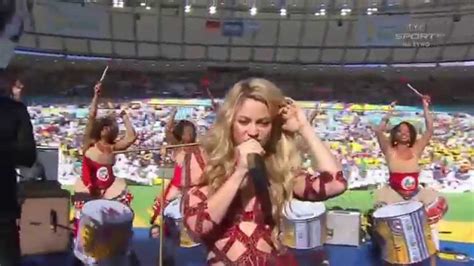 Shakira La La La Live Brazil 2014 Ft Carlinhos Brown Closing