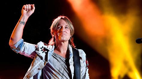 Keith Urban Threw A Concert On Instagram For Fans Stuck At Home Watch